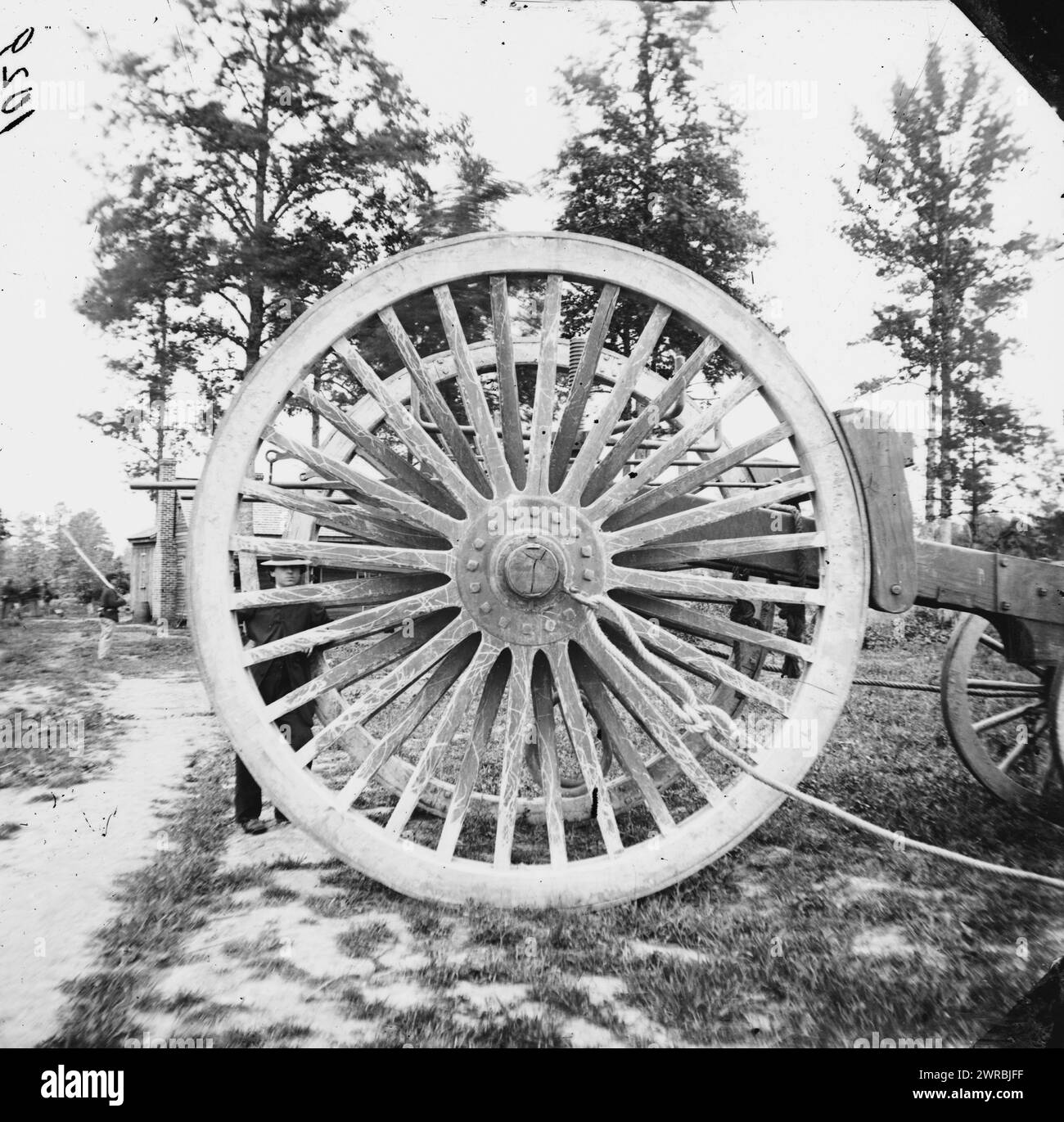 Dutch Gap canal, Virginie. (Drewry's Bluff, James River) Une charrette géante pour transporter des canons de siège, Reekie, John, photographe, entre 1862 et 1869, États-Unis, histoire, Guerre de Sécession, 1861-1865, négatifs verre, 1860-1870, stéréographies, 1860-1870, 1 négatif : verre, stéréographe, collodion humide, 4 x 10 po Banque D'Images