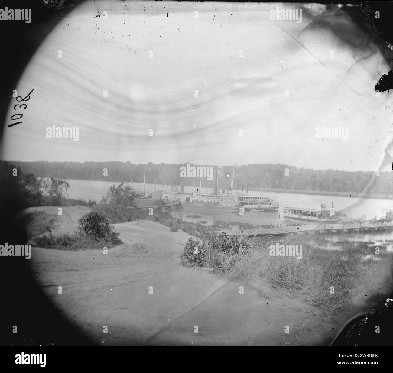 Appomattox River, Virginie. Bateau de ravitaillement médical planteuse, entre 1862 et 1869, États-Unis, histoire, Guerre civile, 1861-1865, négatifs verre, 1860-1870, stéréographies, 1860-1870, 1 négatif : verre, stéréographe, collodion humide, 4 x 10 po Banque D'Images