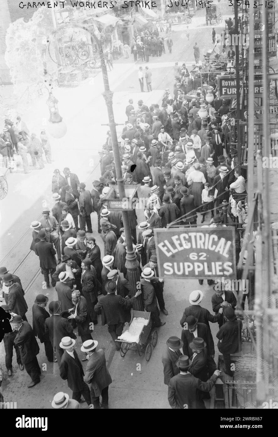 Grève des ouvriers du vêtement, juillet 1915, 1915 juillet, négatifs en verre, 1 négatif : verre Banque D'Images