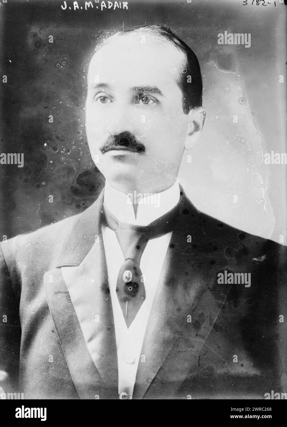 J.A.M. Adair, photographie montrant John Alfred McDowell Adair (1864-1938), représentant des États-Unis de l'Indiana et gouverneur de l'Indiana., entre CA. 1915 et env. 1920, négatifs en verre, 1 négatif : verre Banque D'Images