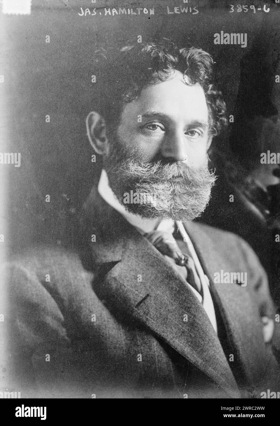 Jas. Hamilton Lewis, photographie montre le sénateur de l'Illinois James Hamilton Lewis (1863-1939) qui a été le premier whip du Sénat, entre env. 1915 et env. 1920, négatifs en verre, 1 négatif : verre Banque D'Images