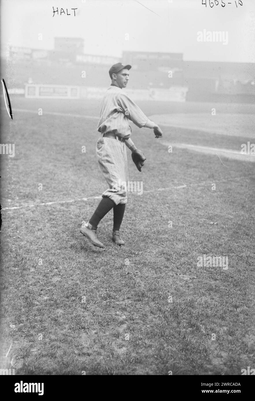 Al Halt, Cleveland Al (baseball), photographie montrant le joueur de baseball Al Halt aux Cleveland Indians vs le match des New York Yankees au Polo Grounds, New York City, 27 mai 1918, 1918., négatifs en verre, 1 négatif : verre Banque D'Images