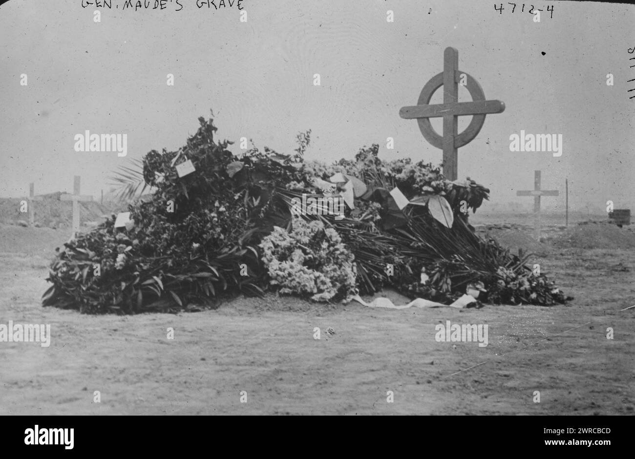 Tombe de Gen. Maude, photographie montre la tombe du lieutenant général Sir Frederick Stanley Maude (1864-1917) dans le cimetière de guerre de Bagdad (porte Nord)., 1917, Guerre mondiale, 1914-1918, négatifs en verre, 1 négatif : verre Banque D'Images