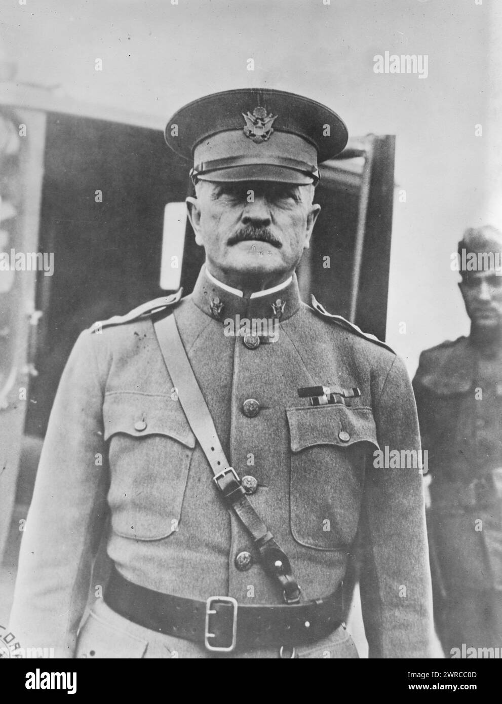 Gen. Pershing, photographie montre le général John J. 'Black Jack' Pershing (1860-1948), qui a servi comme chef des forces expéditionnaires américaines dans la première Guerre mondiale, 1918 septembre 7, Guerre mondiale, 1914-1918, Glass Negative, 1 négatif : verre Banque D'Images