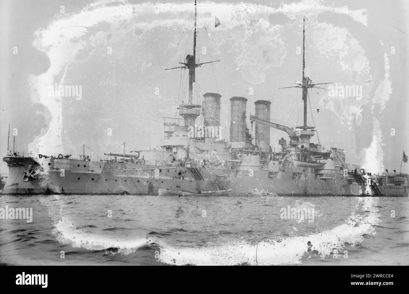 BRAUNSCHWEIG, photographie montre SMS Braunschweig, un cuirassé de la marine impériale allemande., entre env. 1915 et env. 1920, négatifs en verre, 1 négatif : verre Banque D'Images