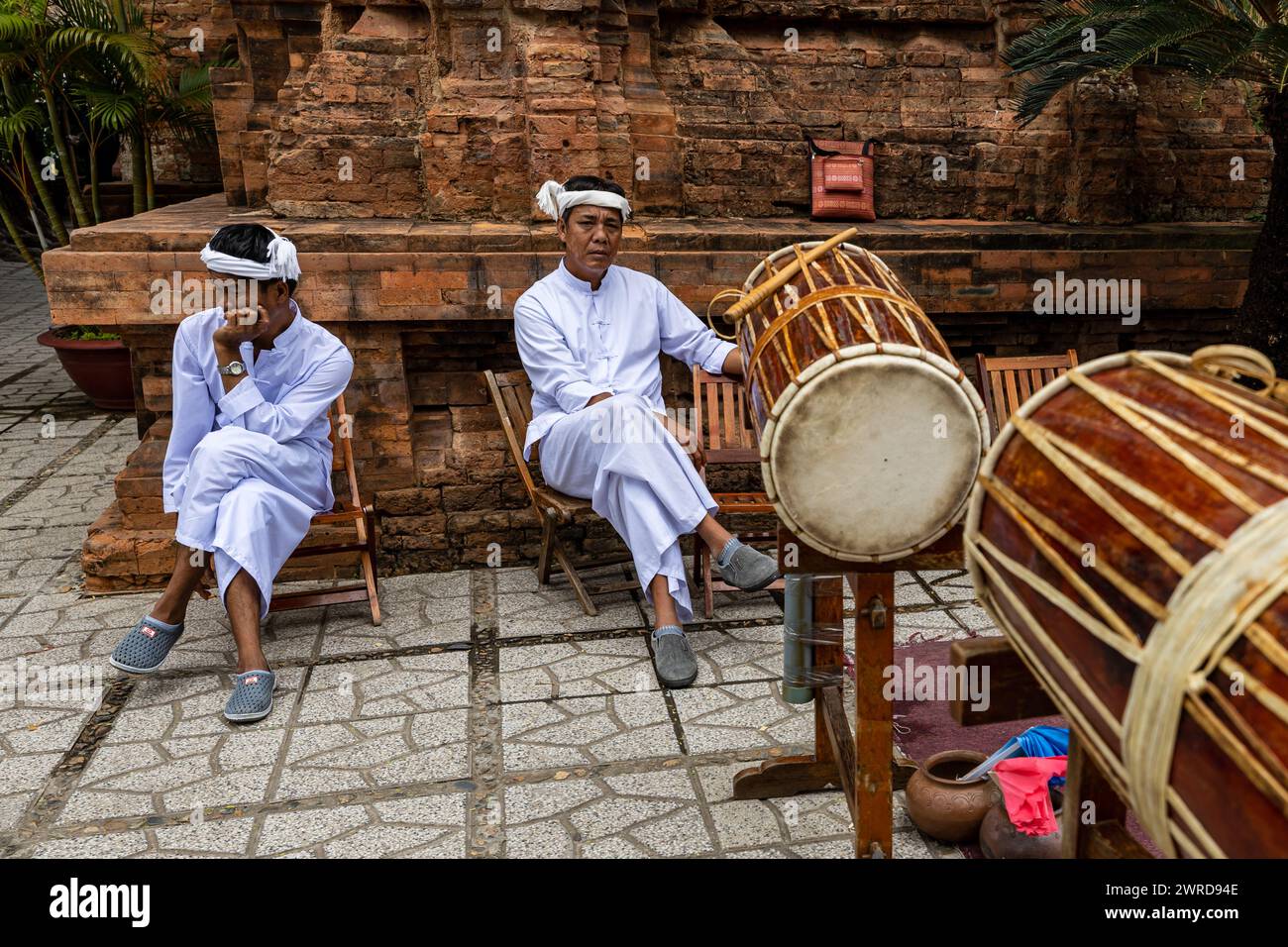 Musique traditionnelle aux tours Cham de po Nagar au Vietnam Banque D'Images
