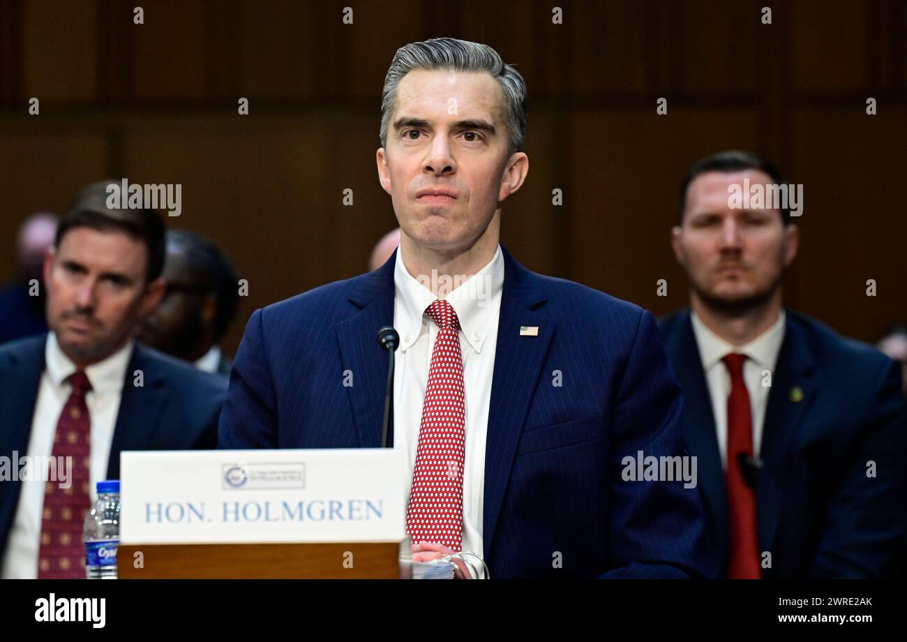 Brett M Holmgren, secrétaire d'État adjoint au renseignement et à la recherche, témoigne lors de l'audition du Comité spécial du Sénat américain sur le renseignement pour examiner les menaces mondiales dans le bâtiment du bureau du Sénat Hart sur Capitol Hill à Washington, DC, le lundi 11 mars 2024. Crédit : Ron Sachs/CNP/MediaPunch Banque D'Images