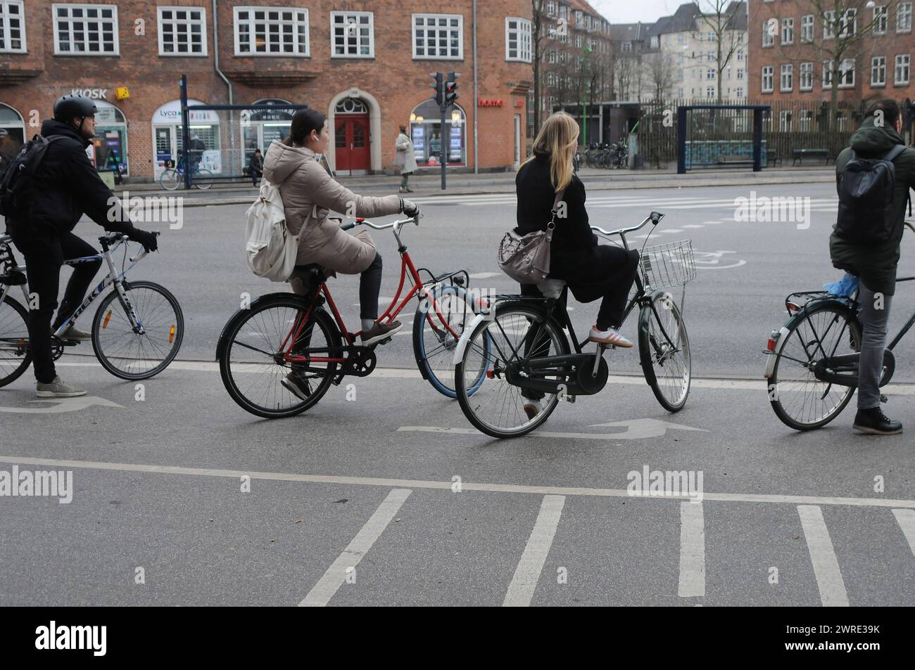 Copenhague, Danemark /12 Mach 2024/.piste cyclable pour cyclistes dans la capitale dan ish Copenhague. Photo.Francis Joseph Dean/Dean Pictures Banque D'Images