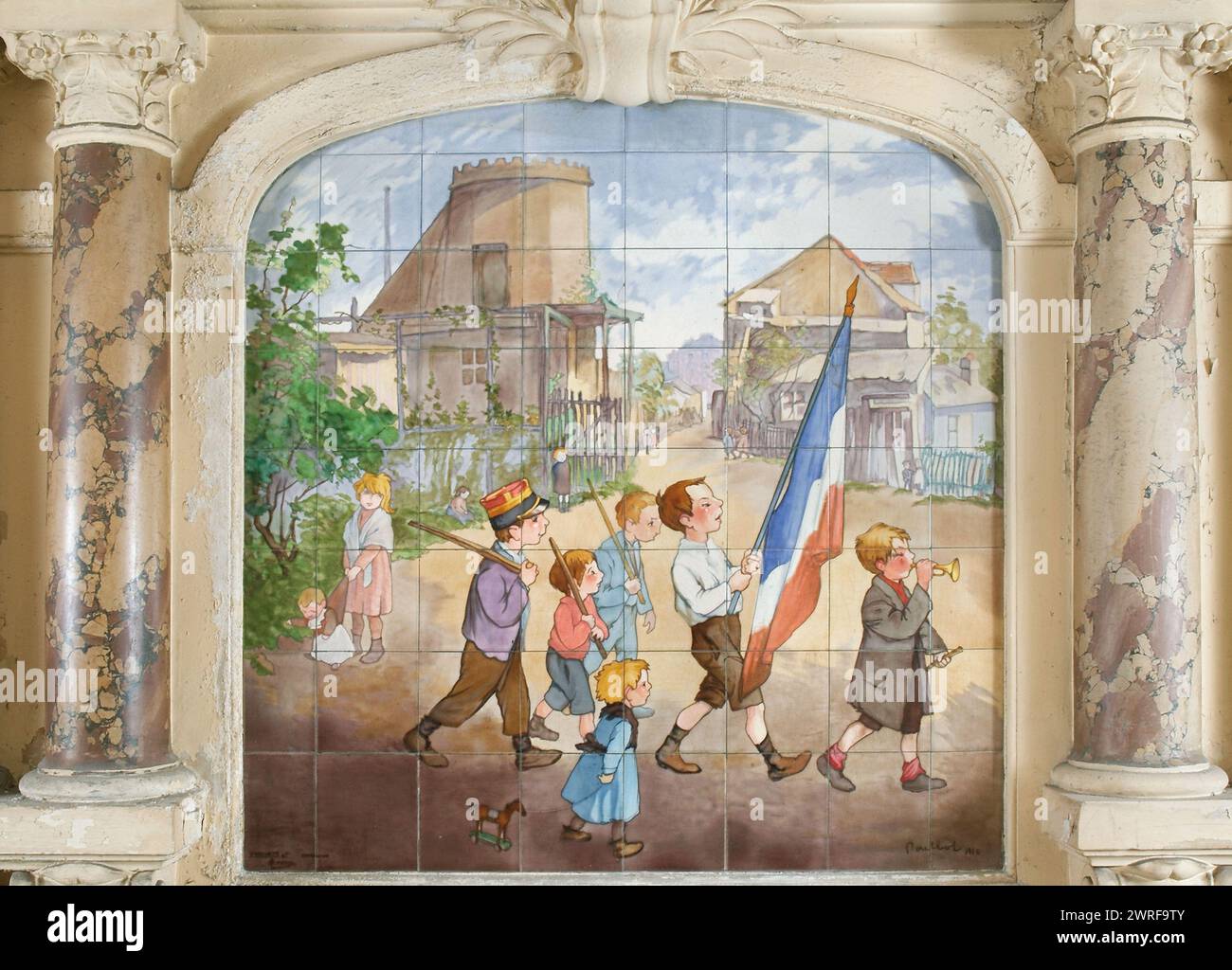 Francisque POULBOT (1879-1946) douze panneaux sur le thème des quatre saisons signés A. Arnoux, boulanger et Cie, Choisy-le-Roi ; daté de 1910. Au 43 bis rue Damrémont, Paris 75018 pour un ancien établissement de bains douches. Francisque POULBOT(1879–1946) douze panneaux sur le thème des quatre saisons produites A. Arnoux, boulanger et Cie, Choisy-le-Roi ; datés 1910. Au 43 bis rue Damrémont, Paris XVIIIe, pour un ancien établissement de bains-douches. Banque D'Images