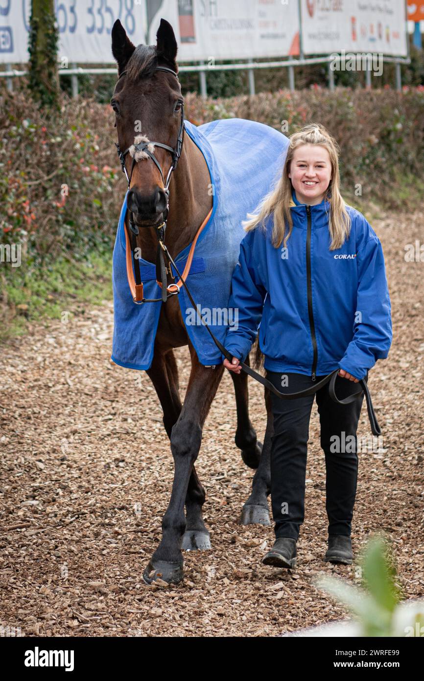 Hippodrome de Wincanton, jeudi 3 février 2022 - première course Banque D'Images