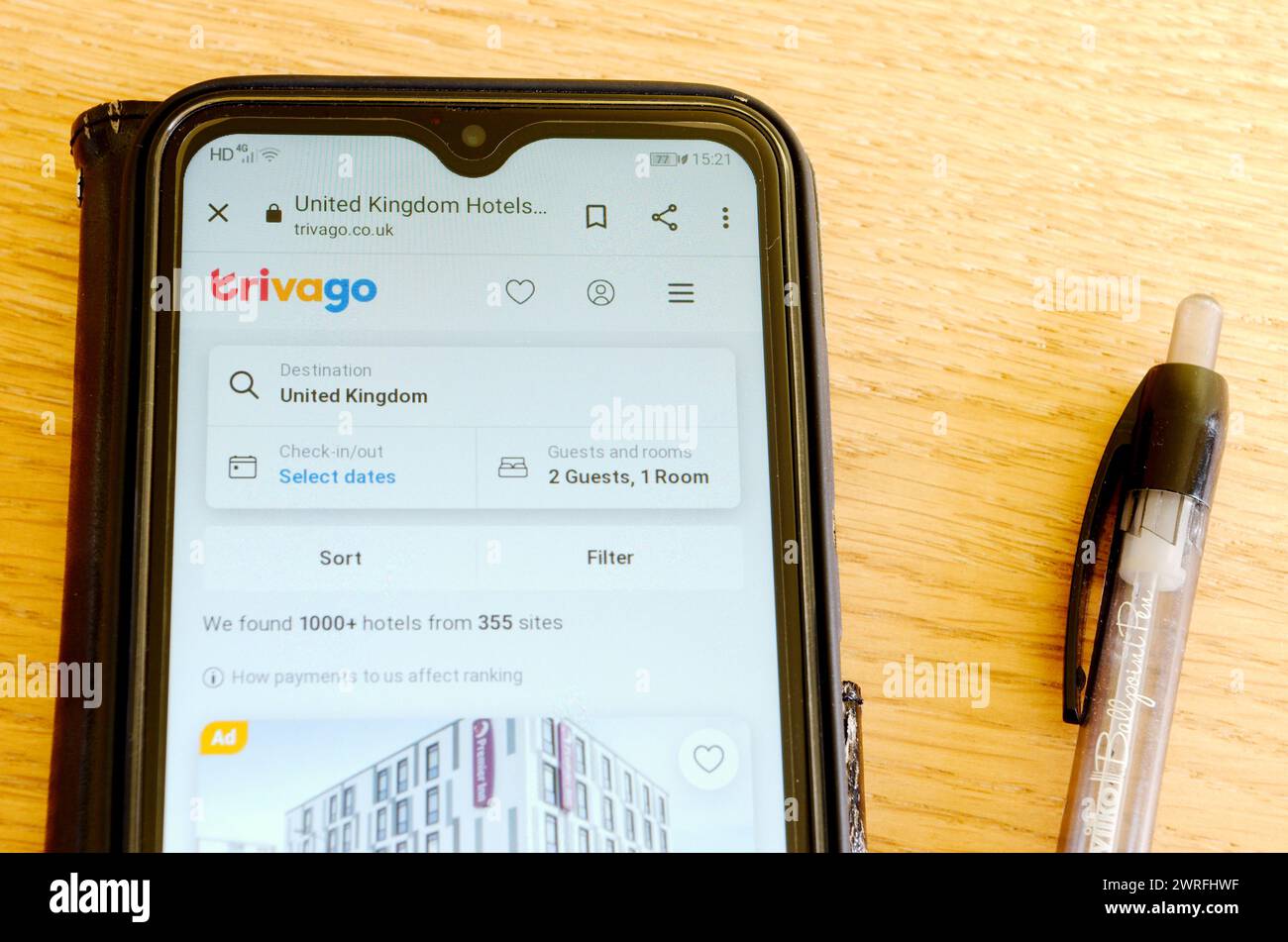 Site Web Trivago Travel sur smartphone Banque D'Images
