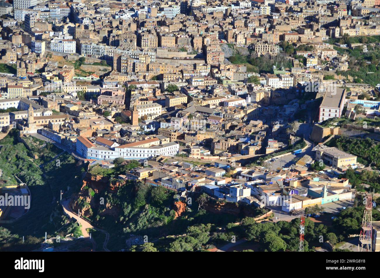 Vue de la ville portuaire algérienne d'Oran en Algérie Banque D'Images