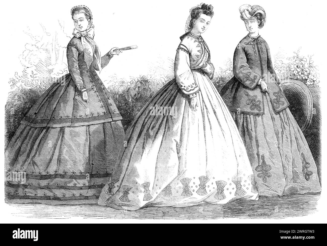 Paris mode pour août 1864. 'Fig. 1. Robe de marche. Robe et paletot de foulard gris, avec trois rangées de soie violet foncé et passementerie garnissant la jupe ; autour du bord du paletot, en travers des épaules et sur les poignets, une seule rangée de garnitures similaires est adaptée avec un effet très agréable. Le petit chapeau rond est en tulle bouillonn&#xe9; blanc, le bavolet étant remplacé par un grand noeud en tulle ; noeud orange et rubans. Fig. 2. Robe de soirée. Robe en alpaga jaune très pâle, ornée de broderies de soie dans plusieurs nuances de velours. La jupe présente surtout un très joli Banque D'Images