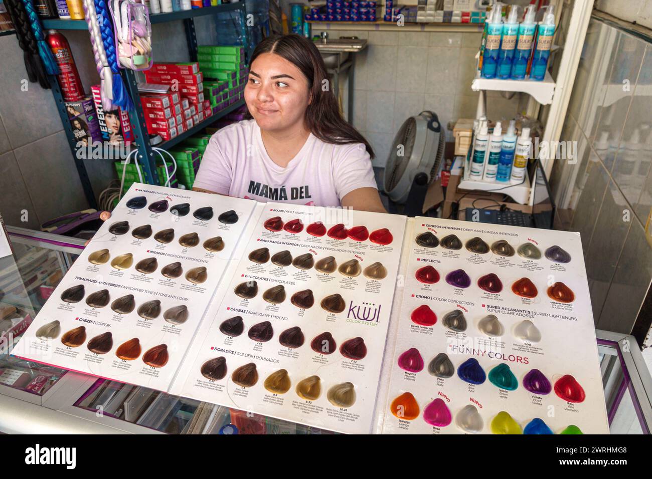 Merida Mexico,Centro Calle 56,Mercado San Benito,Mercado municipal de Artesanias,Mercado Lucas de Galvez,produits de soins capillaires personnels de beauté,teena adolescent Banque D'Images