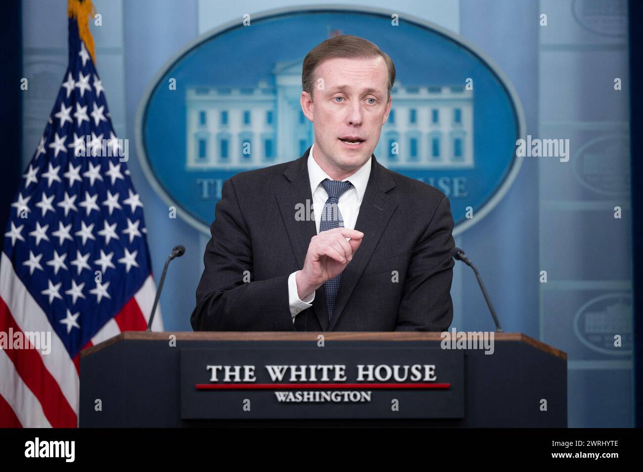 Washington, États-Unis. 12 mars 2024. Jake Sullivan, conseiller à la sécurité nationale américaine, s’exprime lors d’une conférence de presse dans la salle de conférence de presse James S. Brady à la Maison Blanche à Washington, DC, États-Unis, le mardi 12 mars, 2024. la Maison Blanche a annoncé une aide militaire de 300 millions de dollars à l'Ukraine, dernière initiative de l'administration Biden pour obtenir de l'aide à Kiev alors que le Congrès est toujours dans l'impasse. Photo de Tom Brenner/Pool/ABACAPRESS.COM crédit : Abaca Press/Alamy Live News Banque D'Images