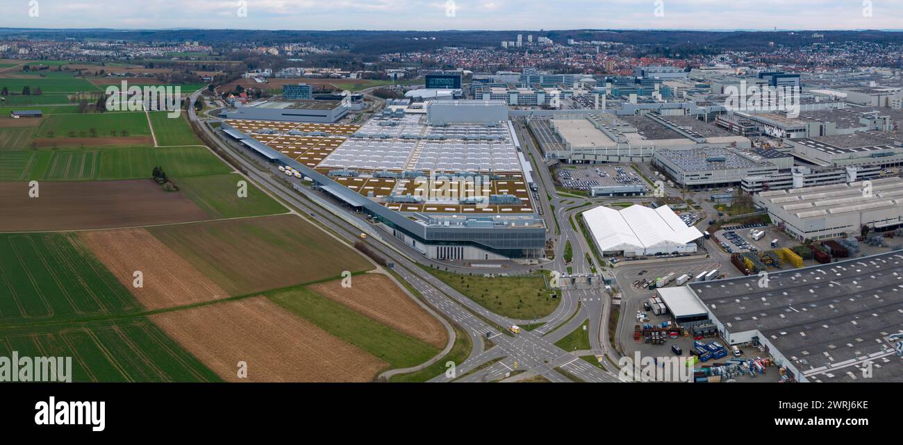 Usine Mercedes-Benz Sindelfingen, porte 5, où Factory 56 produit les premiers modèles électriques EQ et robots-taxis en plus de trois variantes du Banque D'Images