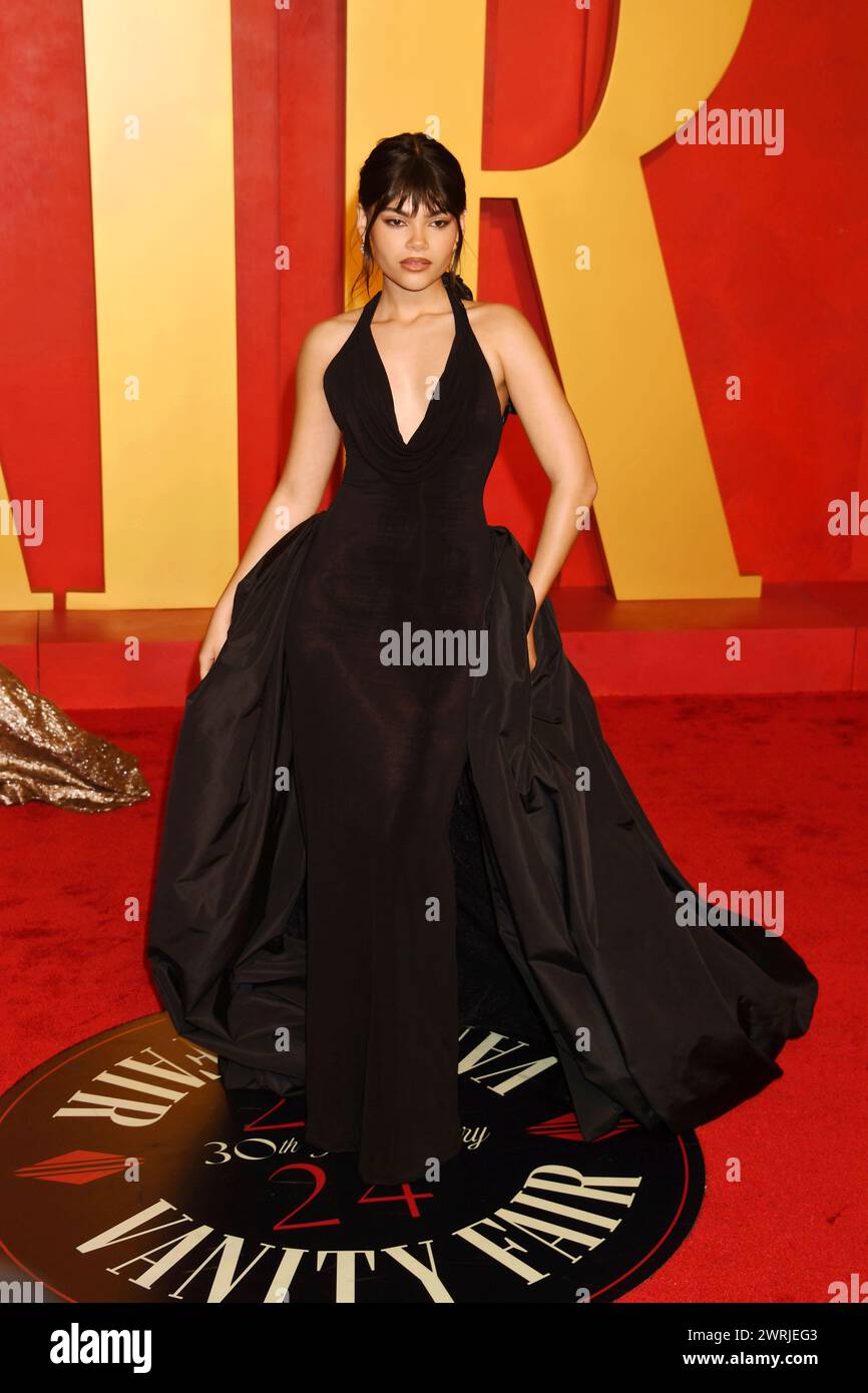 BEVERLY HILLS, CALIFORNIE - 10 MARS : Ariana Greenblatt assiste à la Vanity Fair Oscar Party 2024 animée par Radhika Jones au Wallis Annenberg Center Banque D'Images