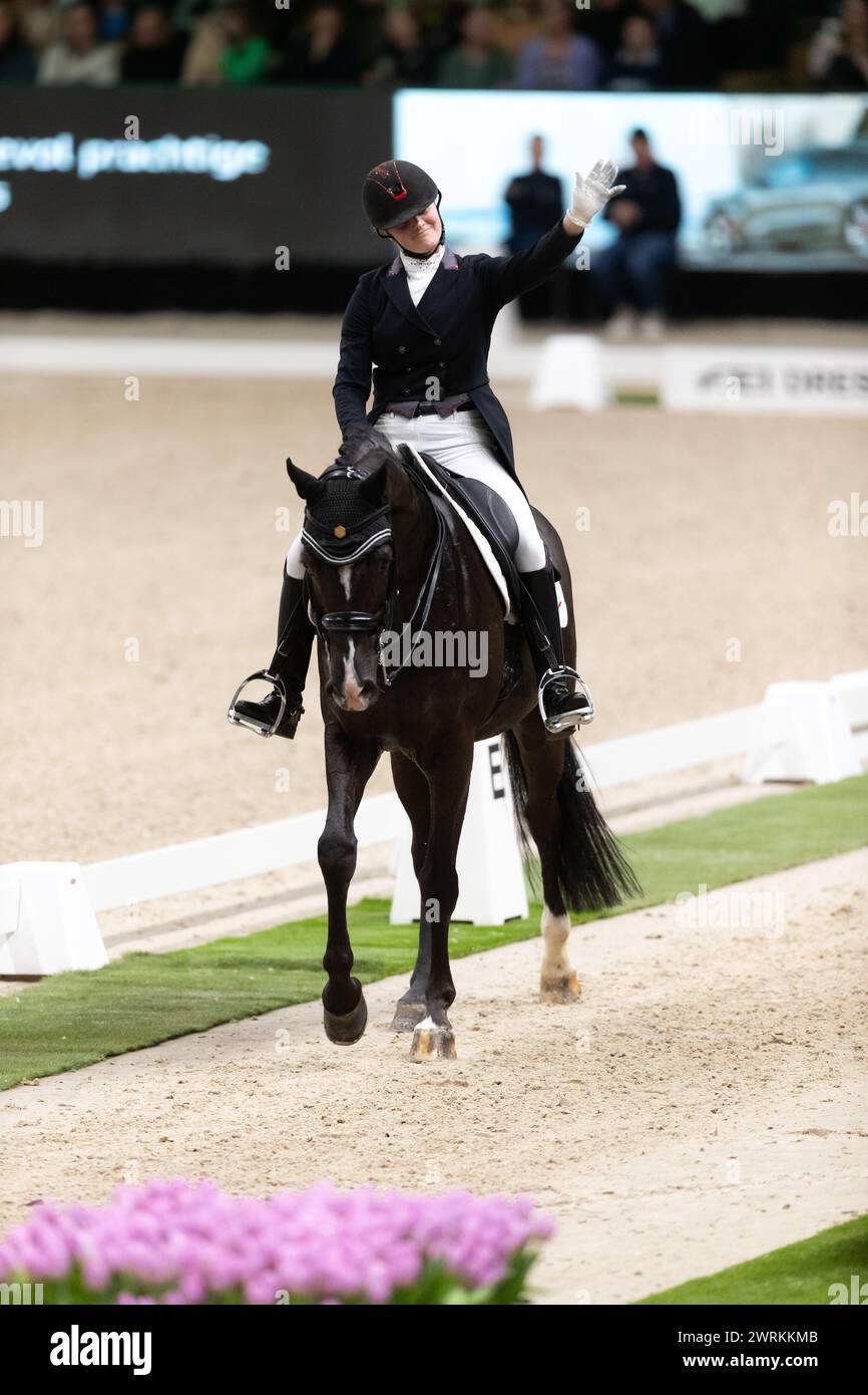 DenBosch, pays-Bas - 9 mars 2024. Thamar Zweistra, des pays-Bas, et pilotant 'Hexagon's Innuendo', concourt dans la classe de dressage CDI3* au Banque D'Images