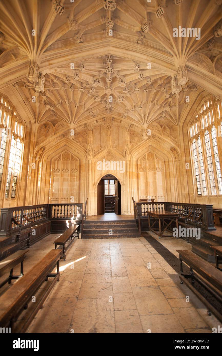 Divinty School, à l'entrée de convocation House, à la Bodliean Library de l'Université d'Oxford au Royaume-Uni Banque D'Images