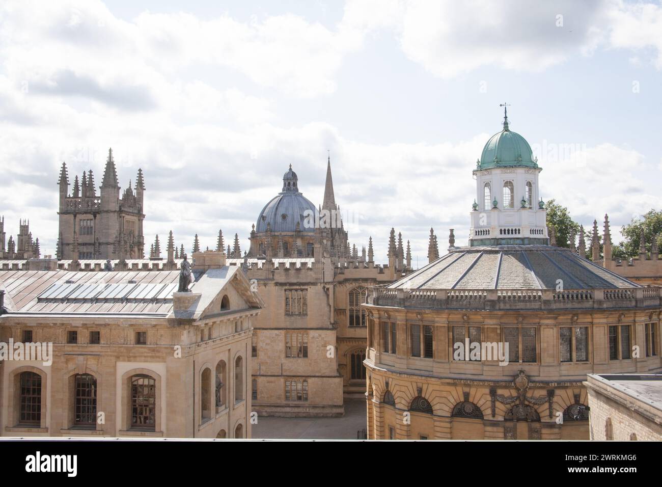 Vues d'Oxford, y compris le Sheldonian Theatre, la Bodliean Library et la Radliffe Camera de la Weston Library au Royaume-Uni Banque D'Images
