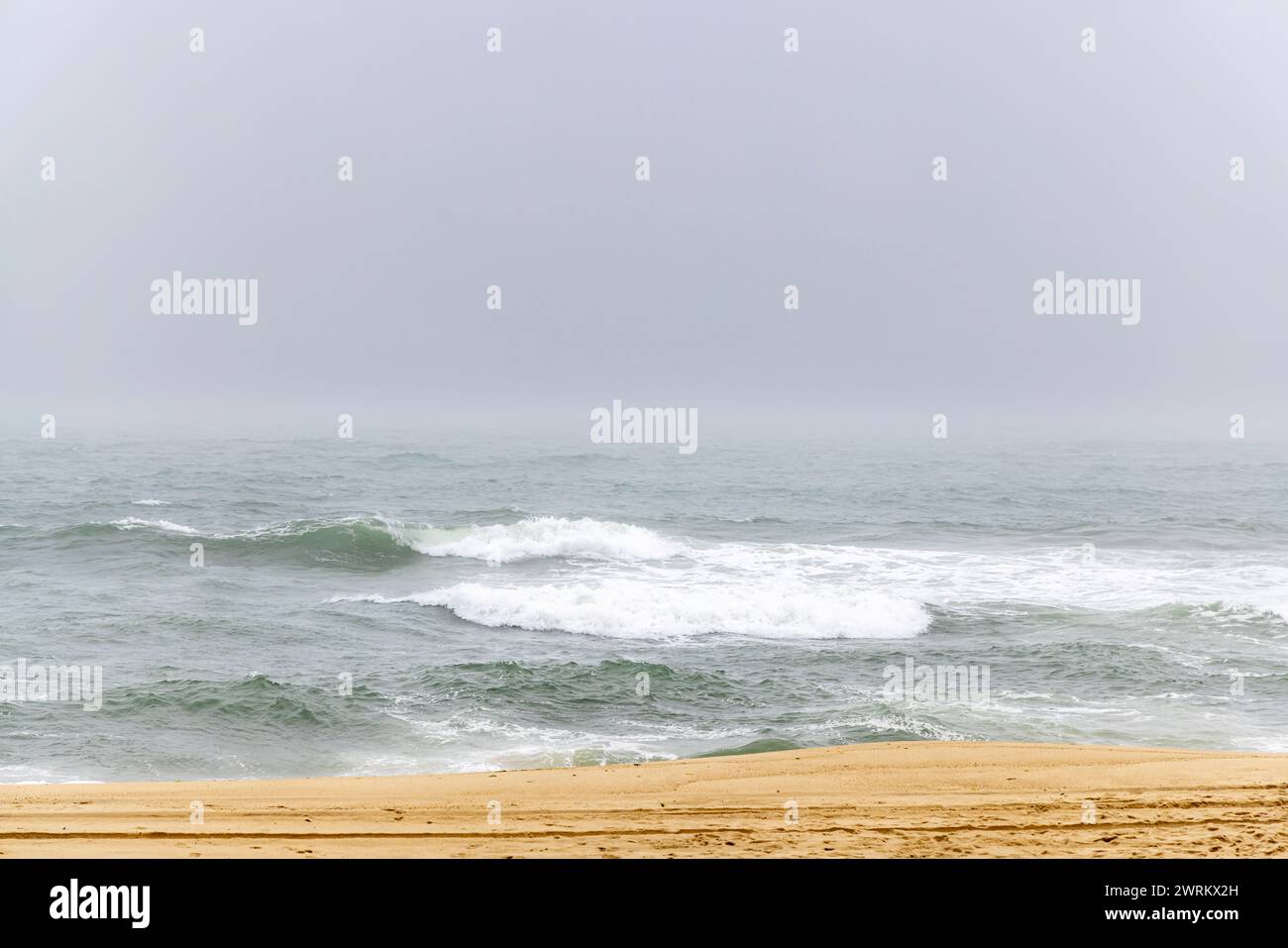 journée brumeuse à ocean road beach Banque D'Images