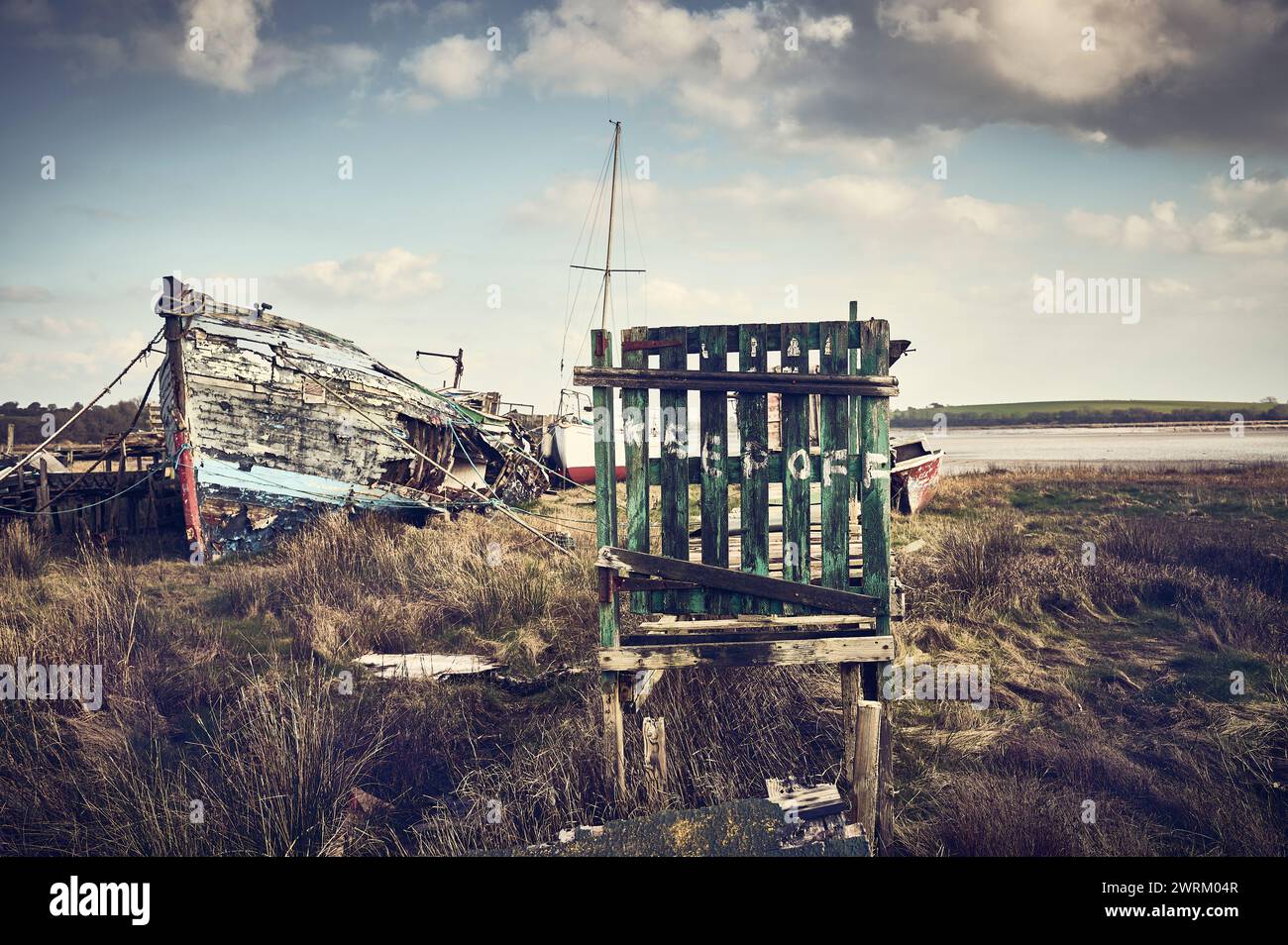 Bateau et jetée à Skippool sur la rivière Wyre Banque D'Images