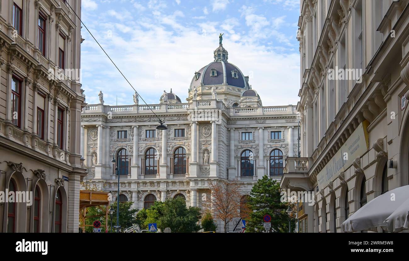 Vienne, Autriche. Le Musée d'histoire naturelle et d'histoire de l'art (Kunsthistorisches et Naturhistorisches) sur Maria Theresa platz Banque D'Images