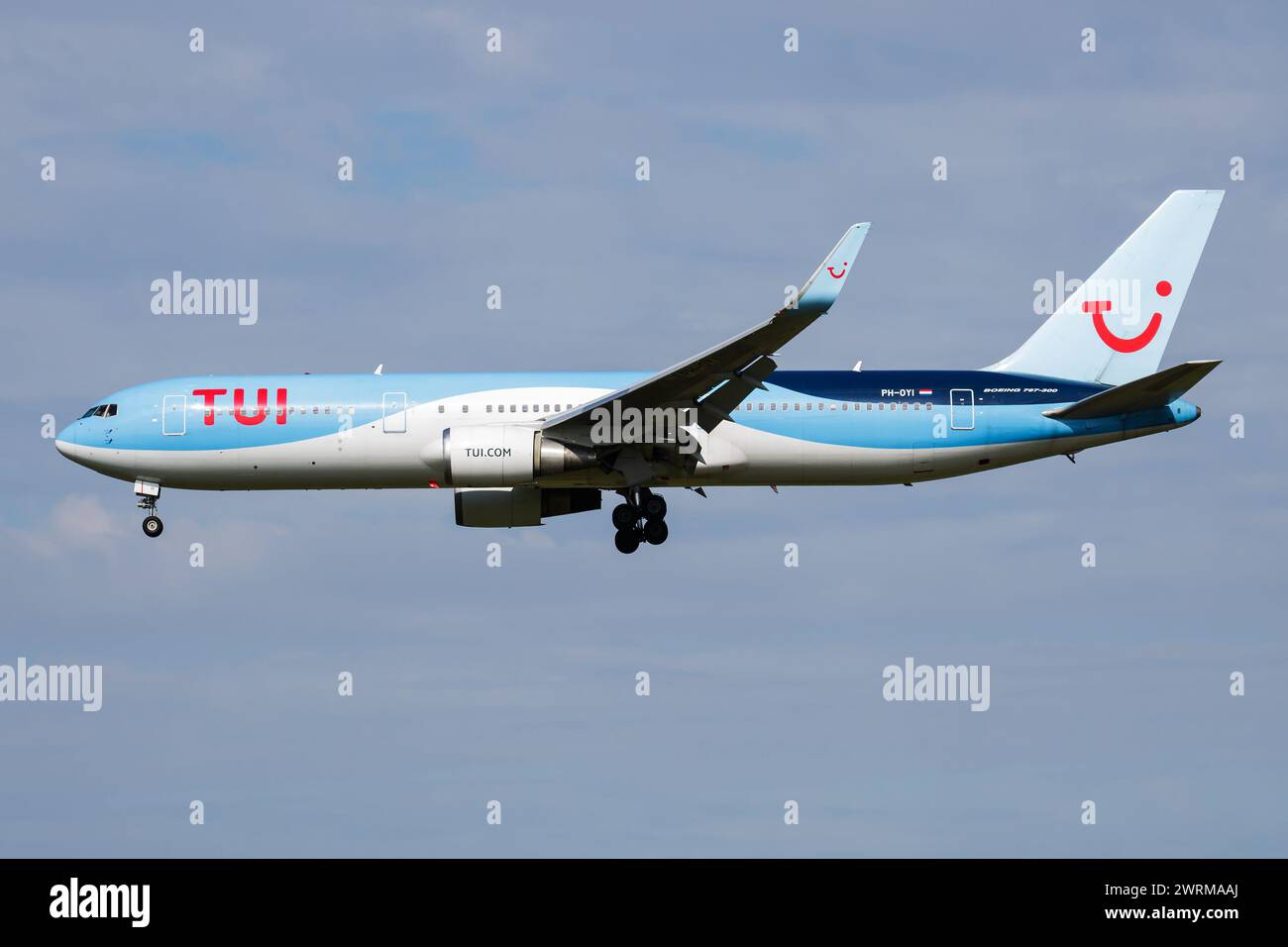 Amsterdam, pays-Bas - 3 juillet 2017 : avion de passagers TUI TUIfly à l'aéroport. Planifiez un vol. Aviation et aéronefs. Transport aérien. Global int Banque D'Images