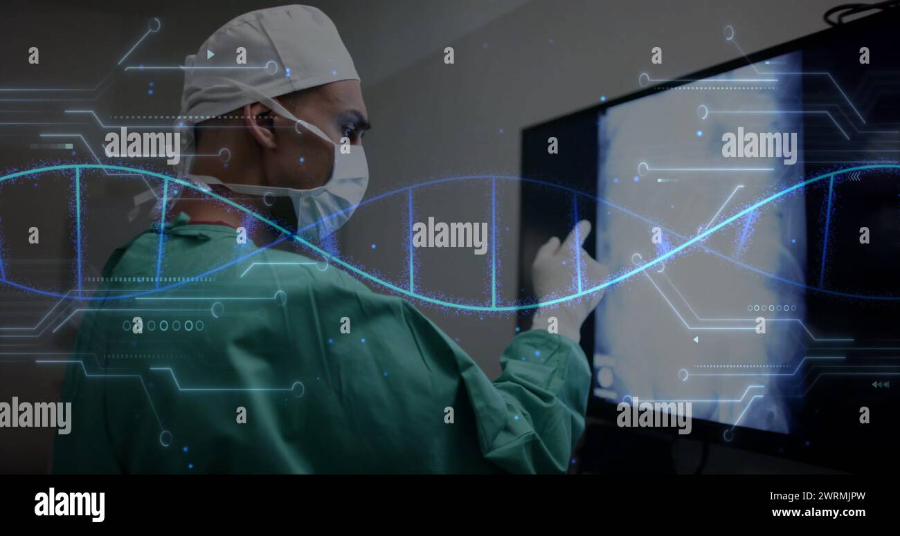 Image du brin d'adn et traitement des données sur un chirurgien caucasien hospitalier Banque D'Images