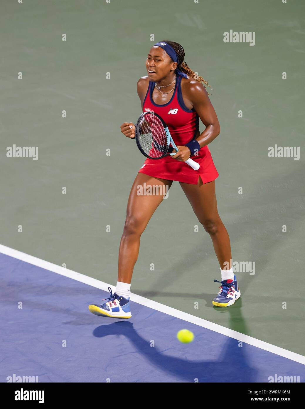 Coco Gauff (États-Unis) célébrant après avoir remporté son match au Dubai Duty Free Tennis Championships 2024, Dubaï, U.A.E. Banque D'Images