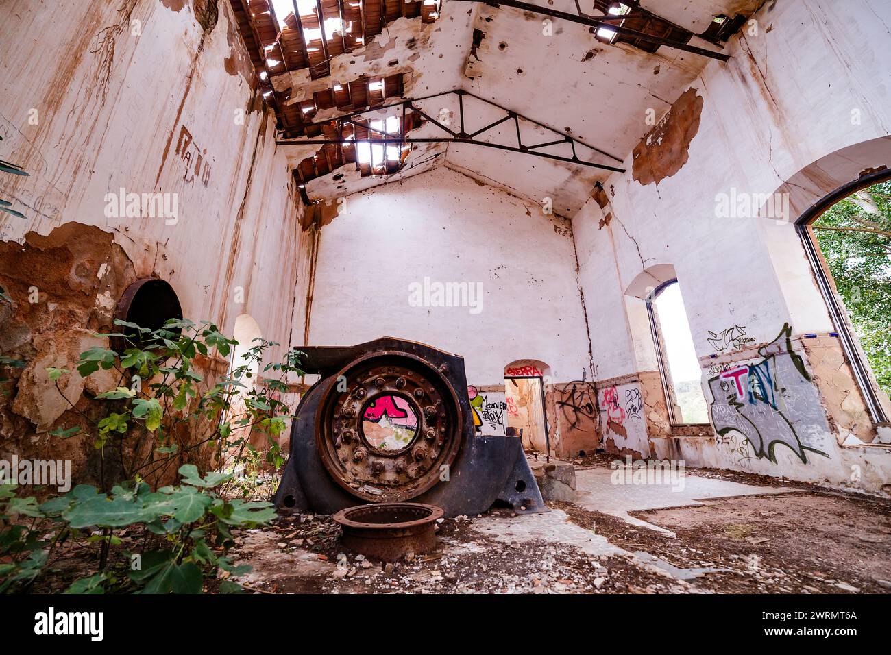 Turbine d'une centrale hydroélectrique abandonnée à Ruidera Banque D'Images