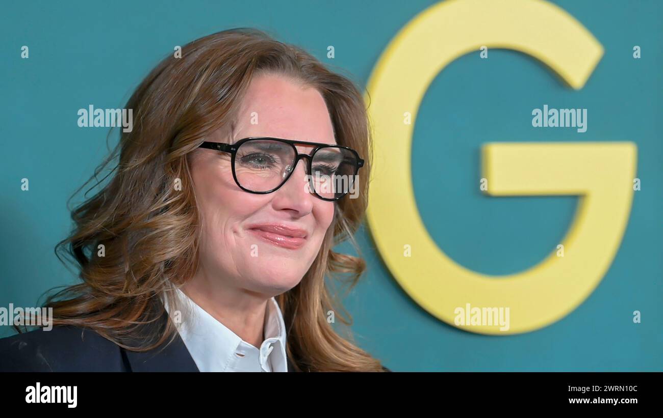 Ewan McGregor, Mary Elizabeth Winstead, Amor Towles, Brooke Shields et leurs invités assistent à la première soirée ''A Gentleman in Moscow'' au Museum of Modern Art de New York, États-Unis, le 12 mars 2024. (Photo de Thenews2/NurPhoto) crédit : NurPhoto SRL/Alamy Live News Banque D'Images