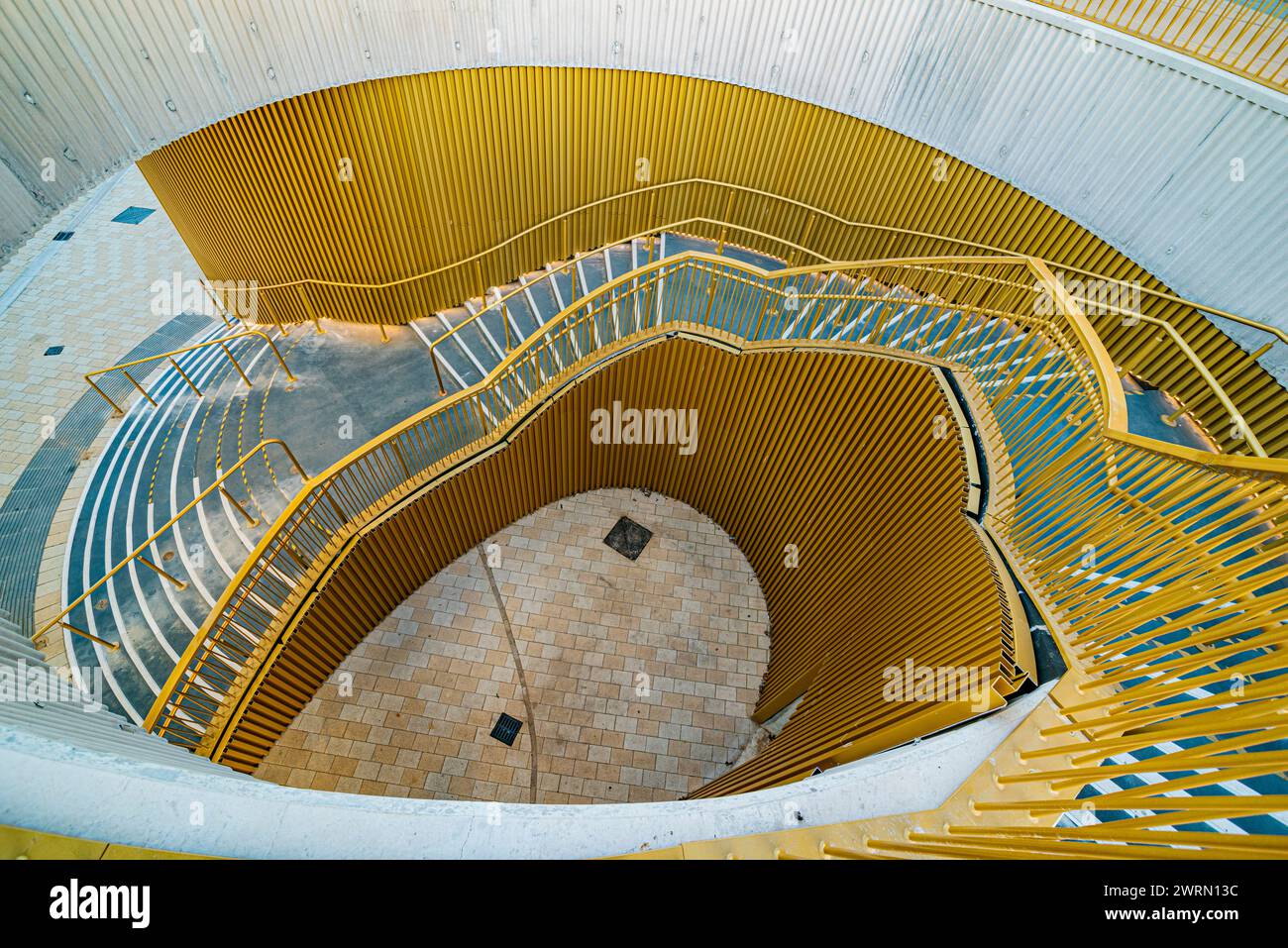 Accès par escalier à Swansea Arena, pays de Galles du Sud, Royaume-Uni : Phillip Roberts Banque D'Images