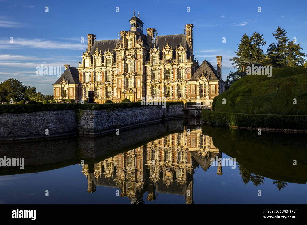 Château de Beaumesnil Château de Beaumesnil, Eure, Normandie, France, Europe Copyright : Godong 809-8899 Banque D'Images