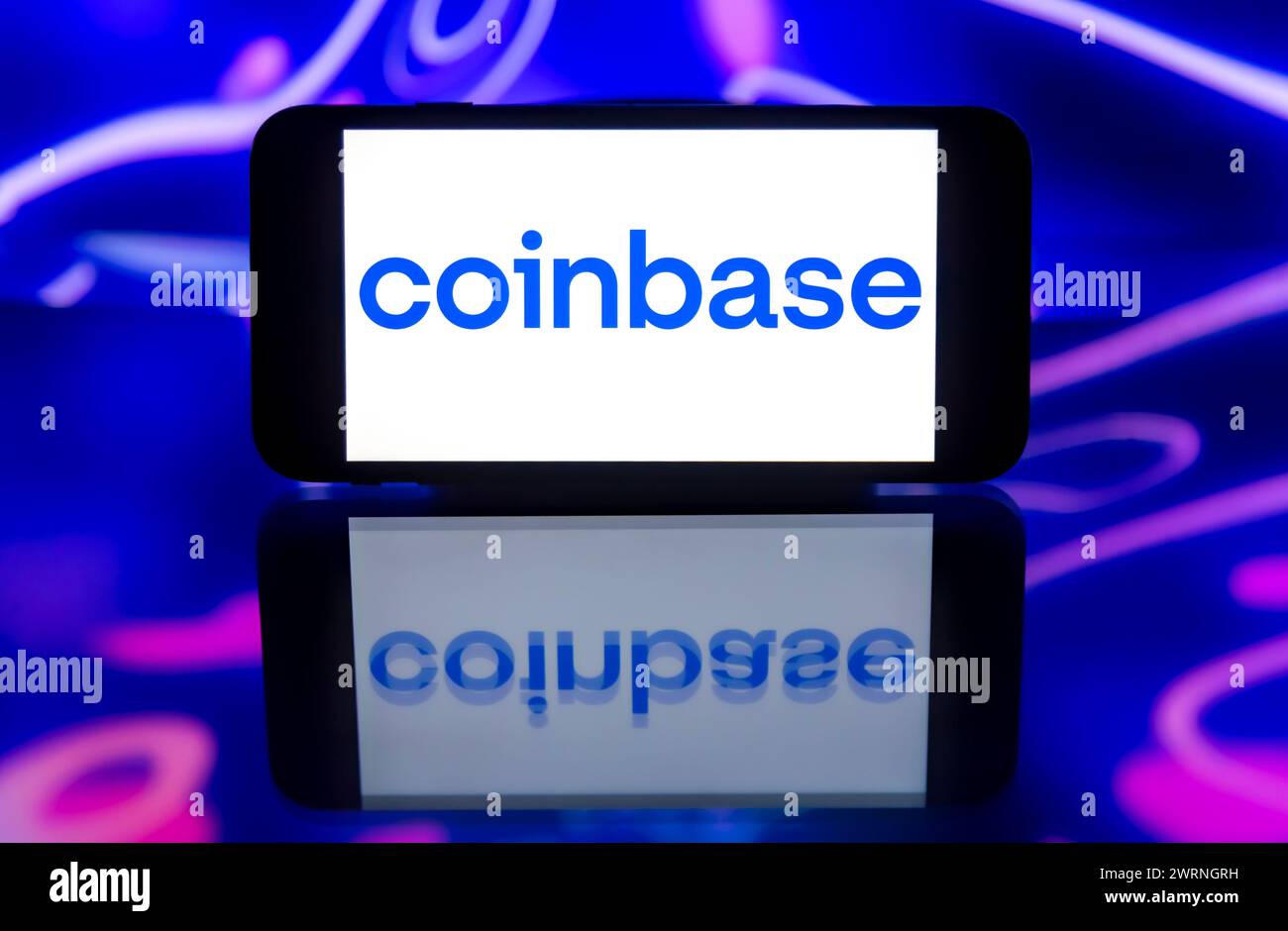 Inde. 13 mars 2024. Dans cette illustration photo, le logo Coinbase est affiché sur l'écran d'un téléphone portable. (Crédit image : © Idrees Abbas/SOPA images via ZUMA Press Wire) USAGE ÉDITORIAL SEULEMENT! Non destiné à UN USAGE commercial ! Banque D'Images