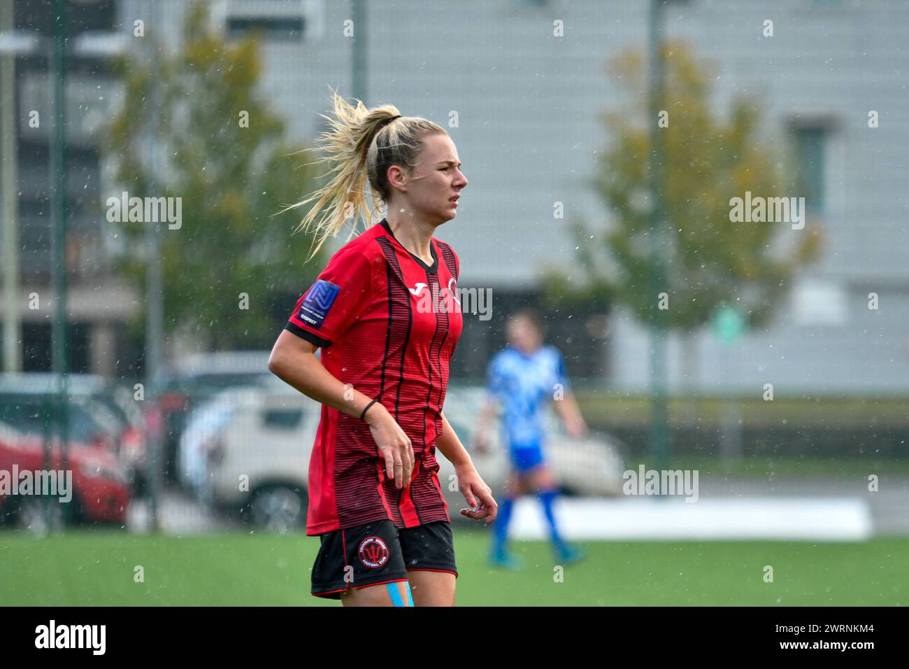 Ystrad Mynach, pays de Galles. 3 octobre 2021. Jessica Watkins de Hounslow Women lors du match de FA Women's National League Southern premier Division entre Cardiff City Ladies et Hounslow Women au Centre of Sporting Excellence à Ystrad Mynach, pays de Galles, Royaume-Uni le 3 octobre 2021. Crédit : Duncan Thomas/Majestic Media. Banque D'Images