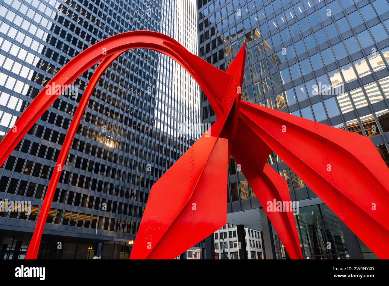 Chicago, Illinois - États-Unis - 11 mars 2024 : installation artistique intitulée 'Alexander Calder's Flamingo' par l'artiste Alexander Calder, construite en Banque D'Images