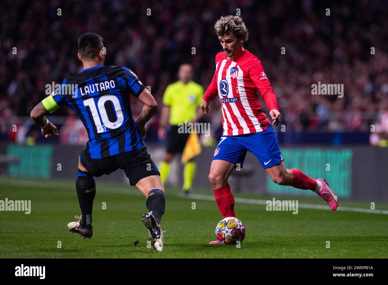 13 mars 2024 ; stade Metropolitano, Madrid, Espagne, Ligue des Champions, manche 16 Football, Atletico Madrid contre Inter Milan ; Antoine Griezmann et Lautaro Banque D'Images 13 mars 2024 ; stade Metropolitano, Madrid, Espagne, Ligue des Champions, manche 16 Football, Atletico Madrid contre Inter Milan ; Antoine Griezmann et Lautaro Banque D'Images