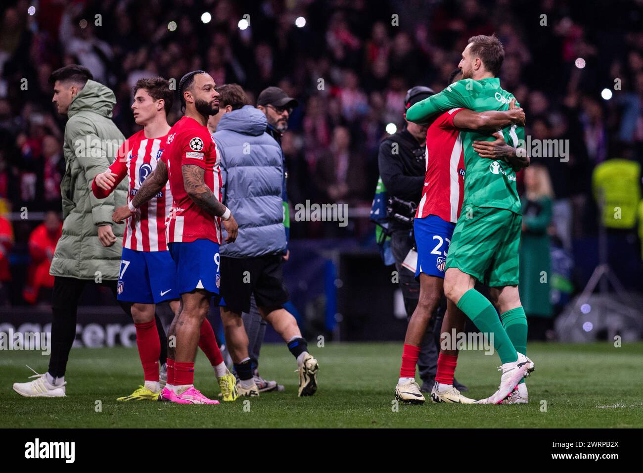 13 mars 2024 ; stade Metropolitano, Madrid, Espagne, Ligue des Champions, manche de 16 Football, Atletico Madrid contre Inter Milan ; Oblak et Reinildo Banque D'Images 13 mars 2024 ; stade Metropolitano, Madrid, Espagne, Ligue des Champions, manche de 16 Football, Atletico Madrid contre Inter Milan ; Oblak et Reinildo Banque D'Images