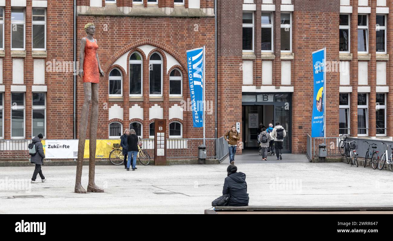 Hambourg, Allemagne. 13 mars 2024. Vue de la zone d'entrée de la Bibliothèque centrale de Hambourg au Altmannbrücke. Crédit : Markus Scholz/dpa/Alamy Live News Banque D'Images