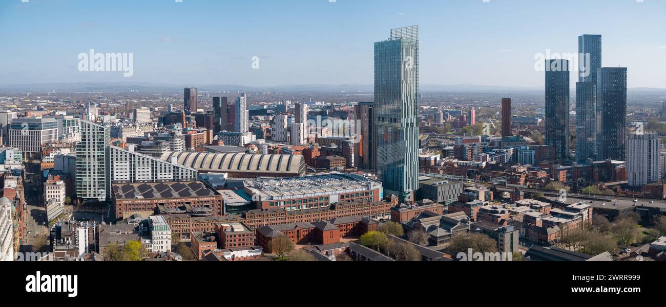 Vue aérienne panoramique de Beetham Tower, Manchester Central, Great Northern Warehouse et Deansgate Square Towers dans le centre-ville de Manchester, Royaume-Uni Banque D'Images