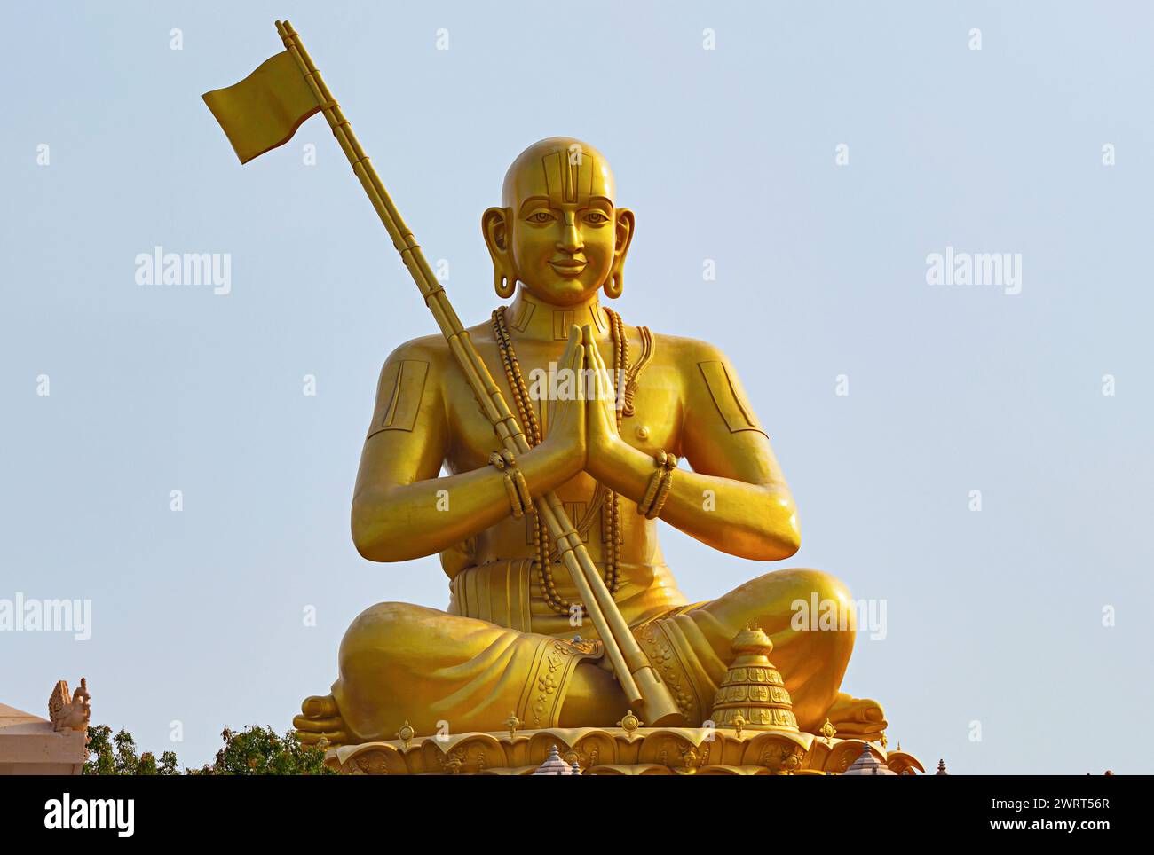 Statue de l'égalité, statue de Ramanujacharya, philosophe indien du XIe siècle, inaugurée en 2022, Muchintal, Hyderabad, Inde. Banque D'Images