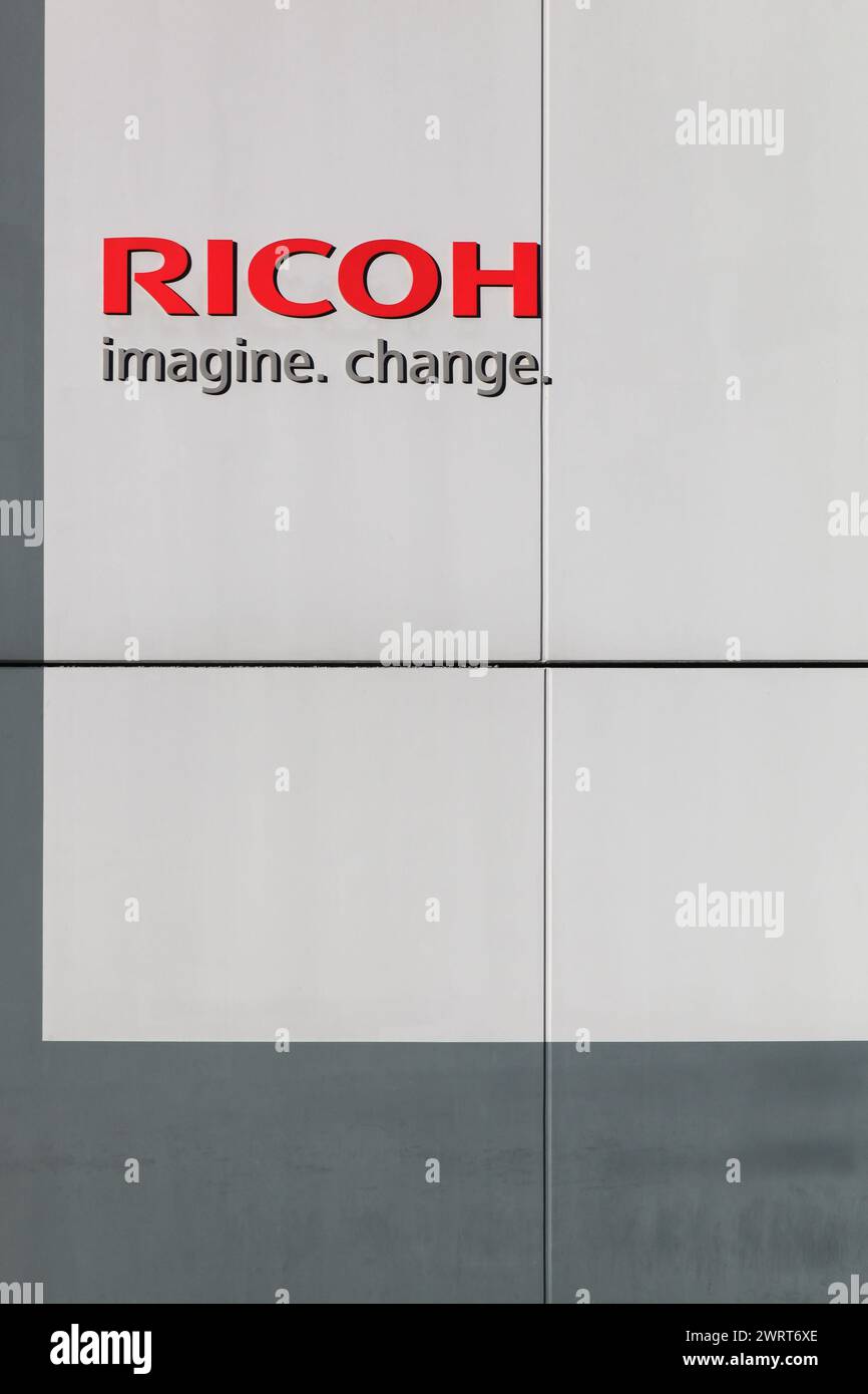 Skejby, Danemark - 27 novembre 2016 : logo Ricoh sur un bâtiment. Ricoh Company, Ltd.est une multinationale japonaise d'imagerie et d'électronique Banque D'Images