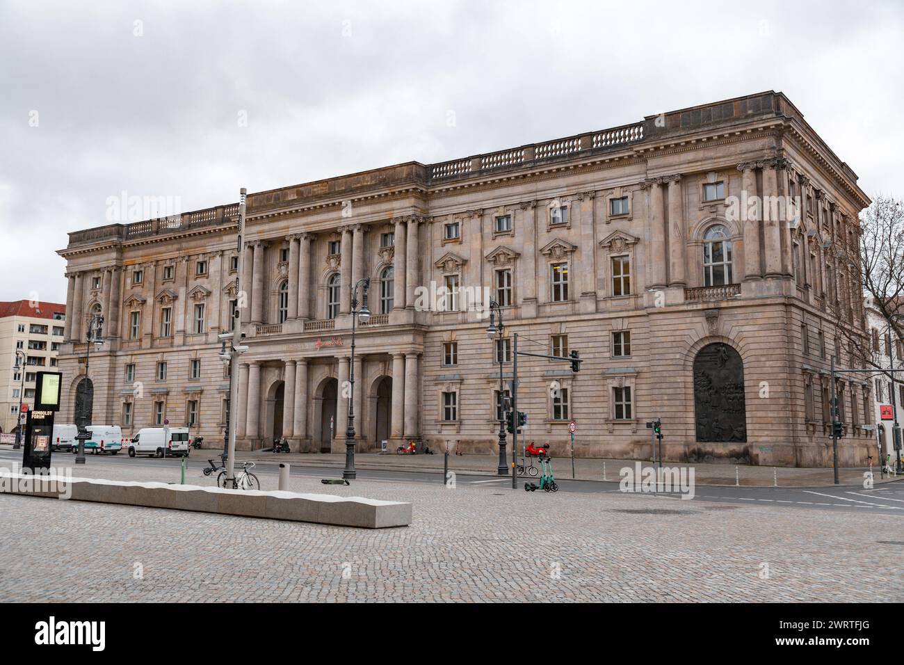 Berlin, Allemagne - 16 décembre 2021 : la Hochschule fur Musik Hanns Eisler Berlin est l'une des principales universités de musique en Europe. Il a été établi Banque D'Images