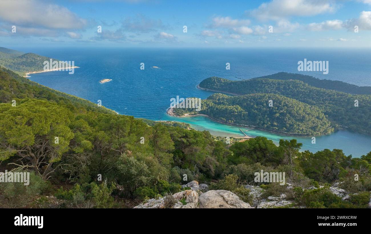 Parc national de Mljet en Croatie - vue du sommet de Montokuc à la mer Banque D'Images
