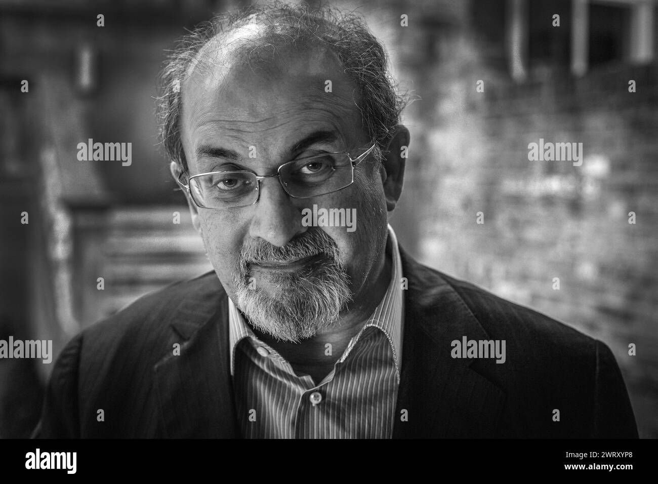 Sir Ahmed Salman Rushdie romancier britannique-américain d'origine indienne Banque D'Images
