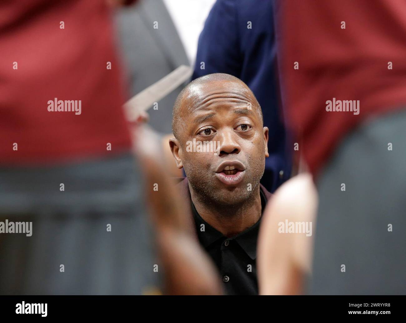 14 mars 2024 : Earl Grant, entraîneur-chef des Eagles de Boston College, discute avec son équipe lors d'un match du tournoi de basket-ball masculin de l'ACC entre les cavaliers de Virginie et les Eagles de Boston College au Capital One Arena de Washington, DC Justin Cooper/CSM Banque D'Images