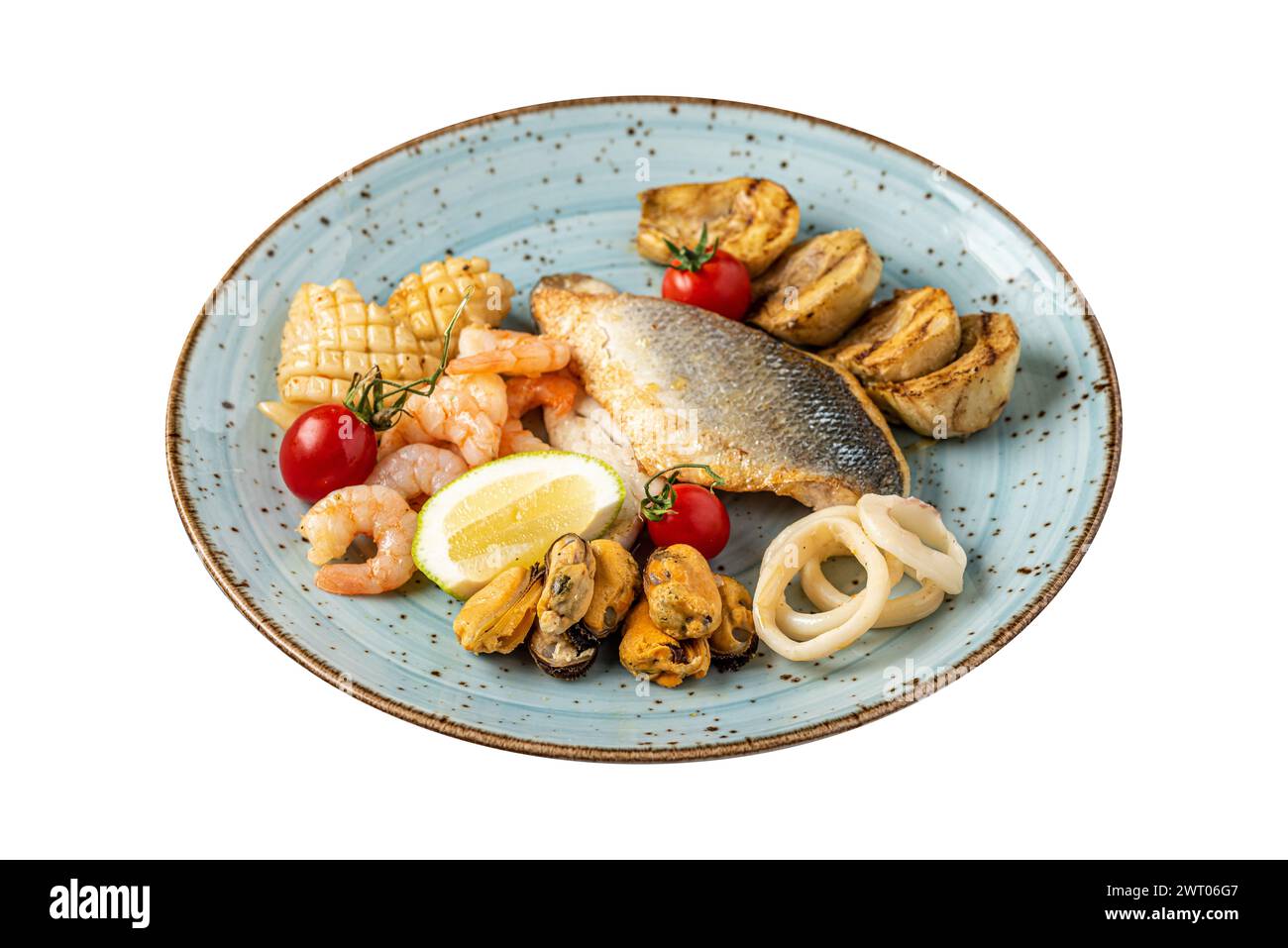 Plateau de fruits de mer avec poisson, calmars, poulpe, moules et crevettes Banque D'Images