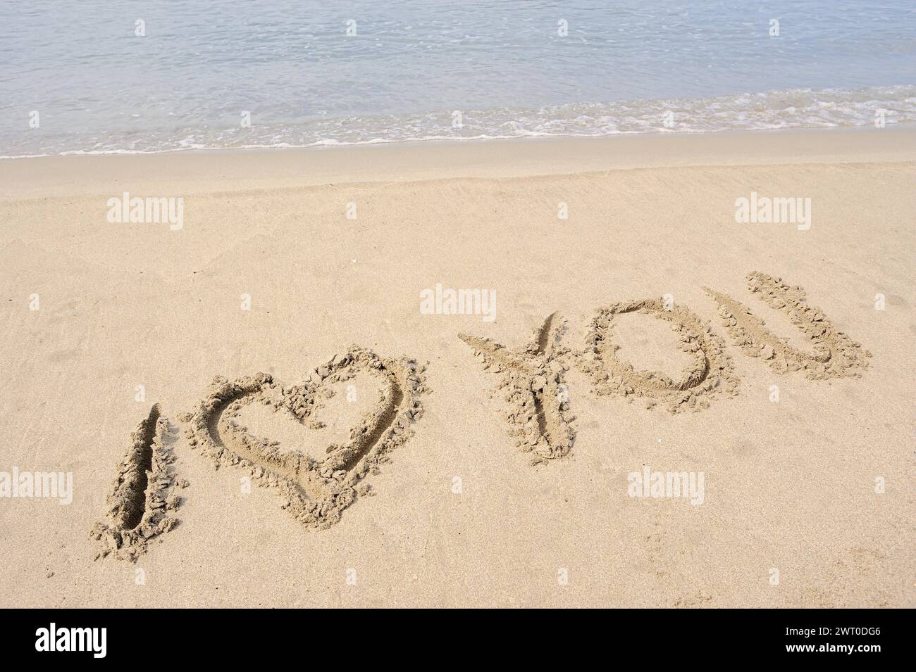 Je t'aime écrit dans le sable, la plage, la Camargue, la Provence, le Sud de la France Banque D'Images