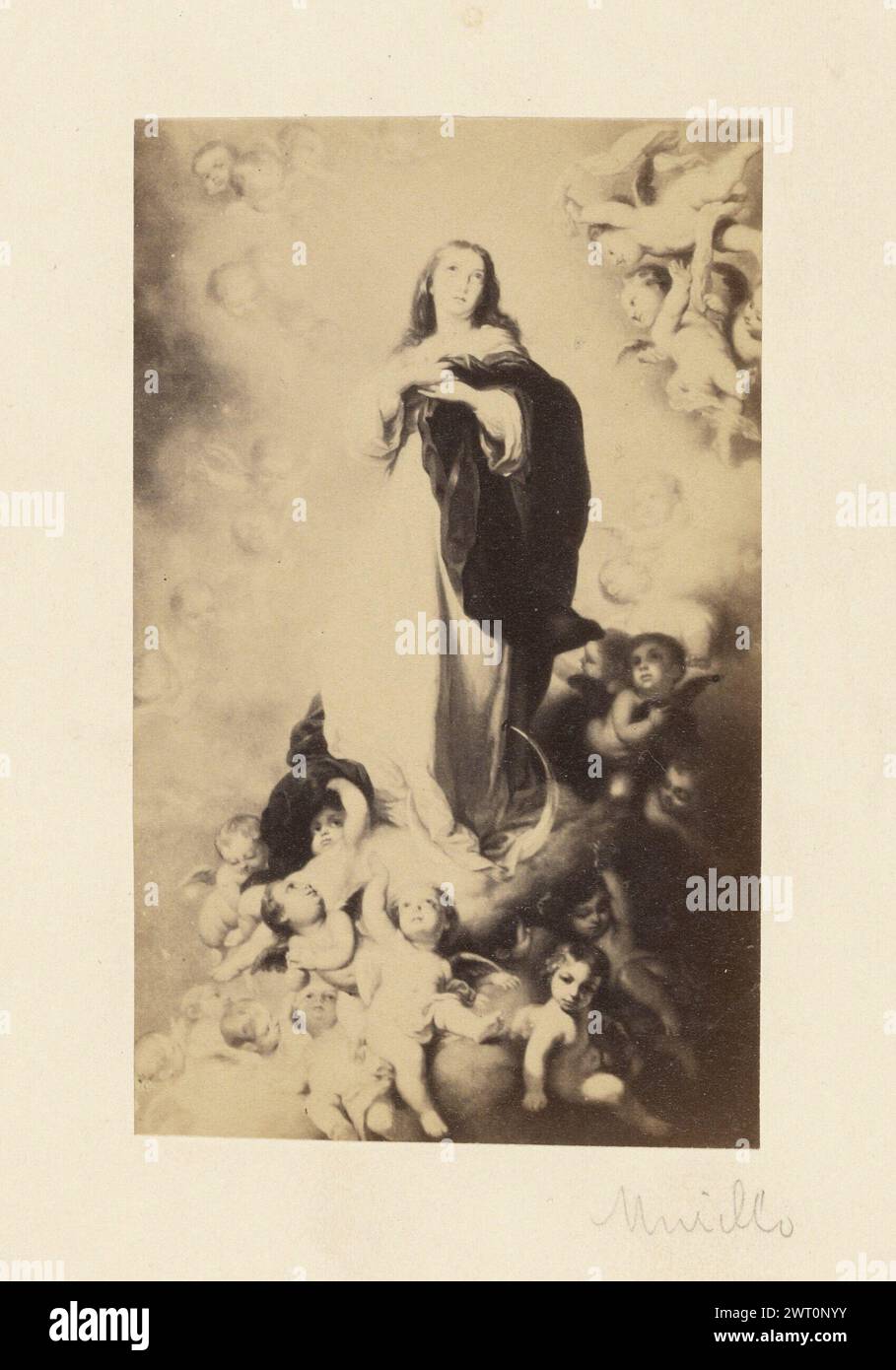 'L'Immaculée conception' de Bartolomé Esteban Murillo. Inconnu, photographe vers 1865–1885 peinture de la Vierge Marie debout sur les nuages, entourée de putti. Elle a une robe sombre drapée sur un bras et ses mains attachées sur sa poitrine. (Recto, monture) en bas à droite, en dessous de l'image, crayon : 'Murillo'; Banque D'Images